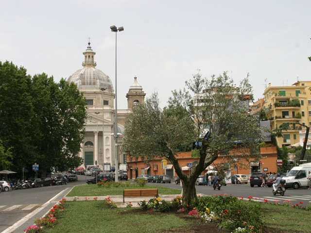 piazza Ponte Milvio