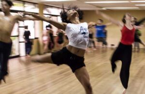 danza-moderna: Foto di Michael Zittel da Pexels