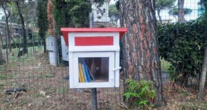 little-free-library-giardino-caduti-fronte-russo